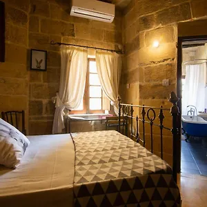 https://the-burrow-host-family-bed-breakfast.qawrahotelsmalta.org