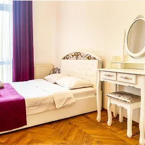 austrian-lviv-apartments.hotelslviv.net/