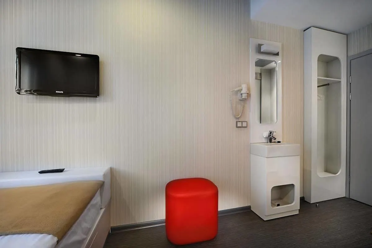 Iq Hotel Kyiv