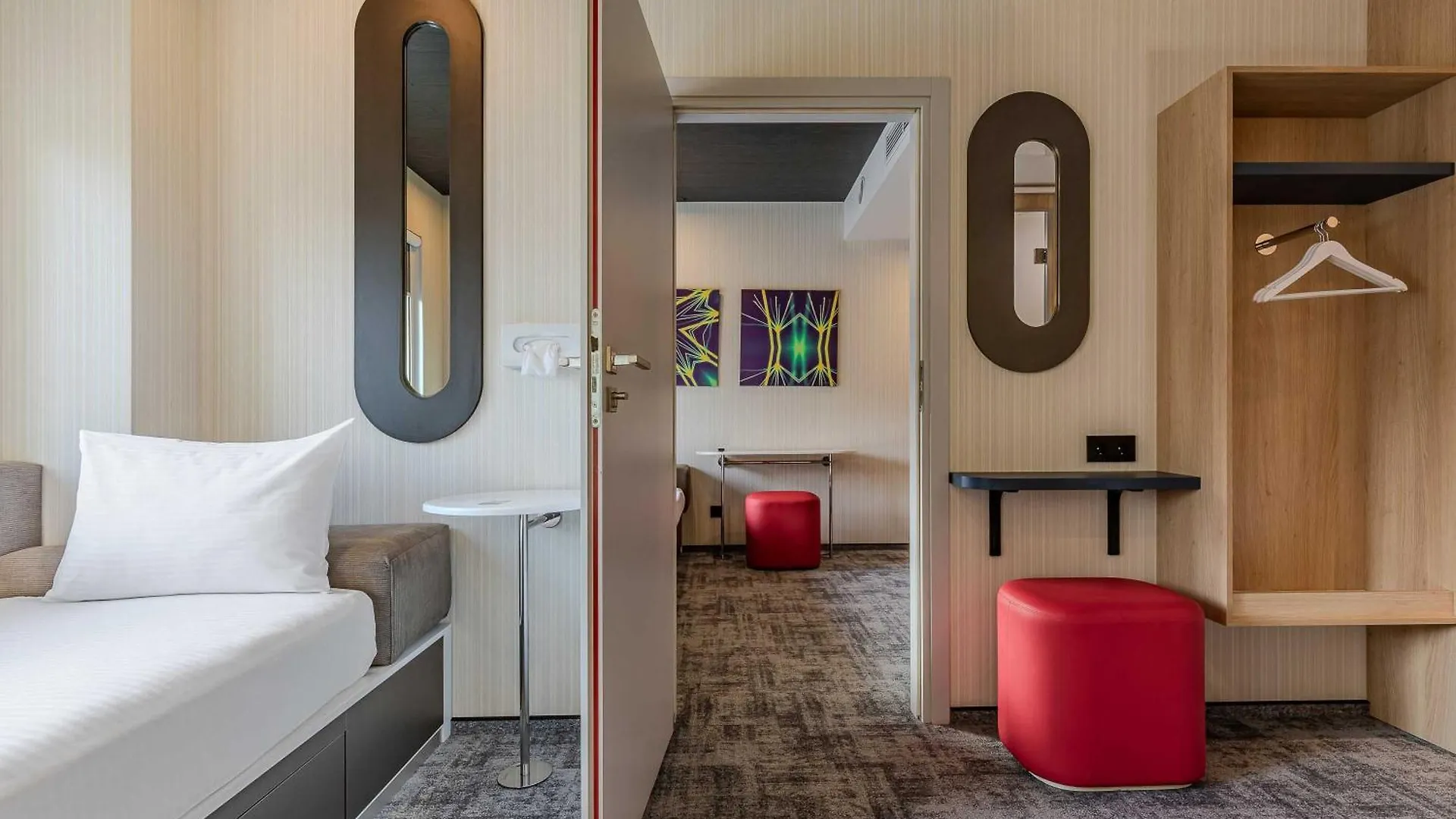 Iq Hotel Kyiv